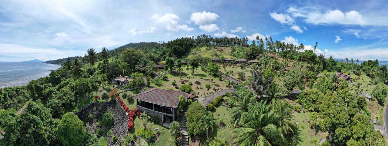 Lumbalumba Resort - Manado Exterior foto